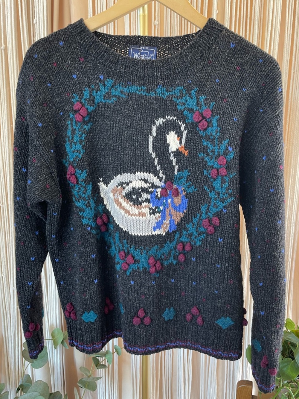 Vintage 1980s/1990s vintage Woolrich knit sweater,  "Swan" or "Goose" sweater - Picture 4 of 11